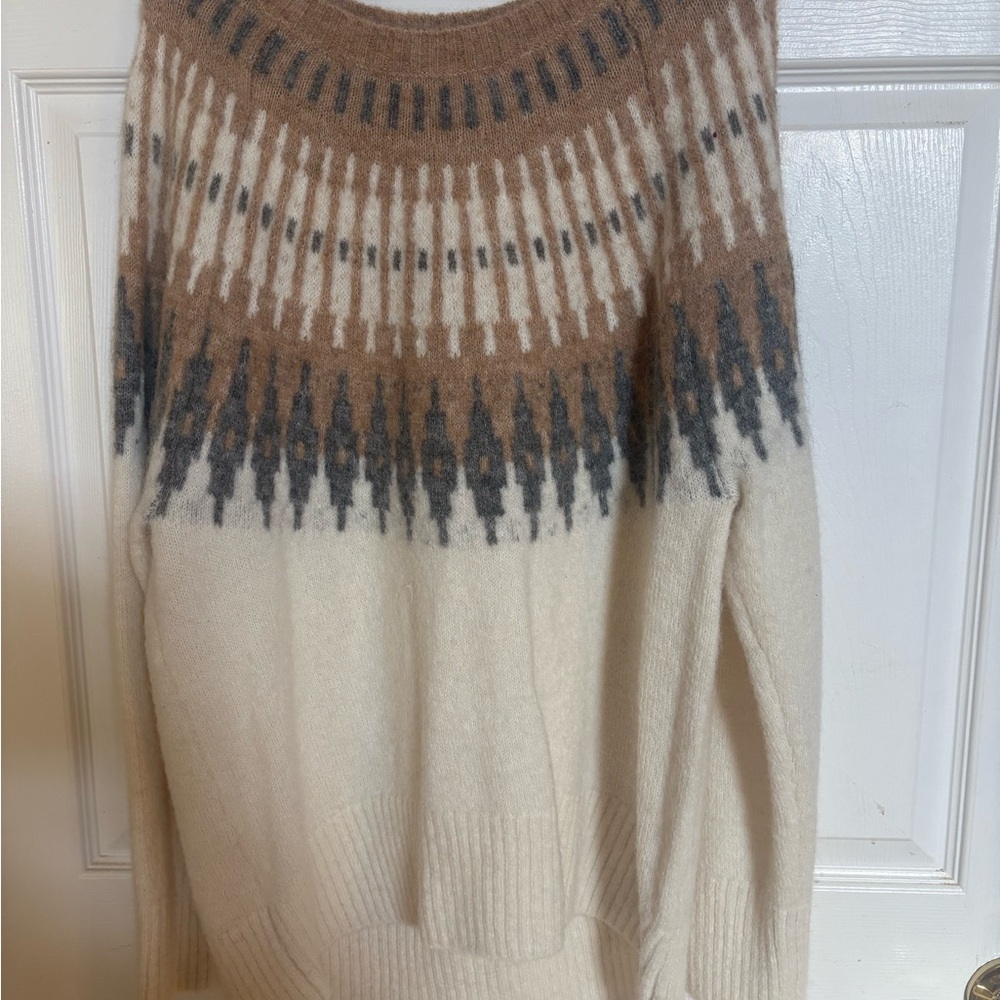 Banana Republic Cream and Brown Patterned Sweater